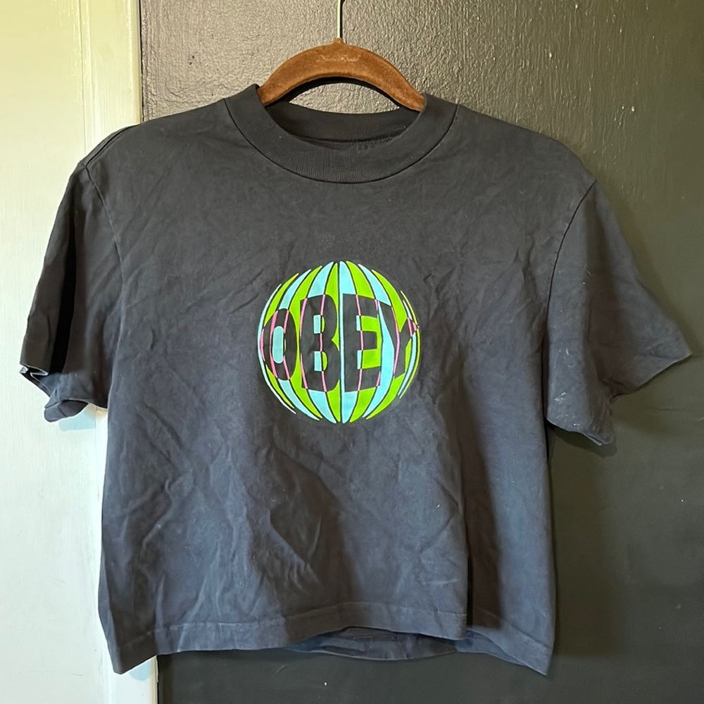 Obey Worldwide Black Tshirt. Womens Small